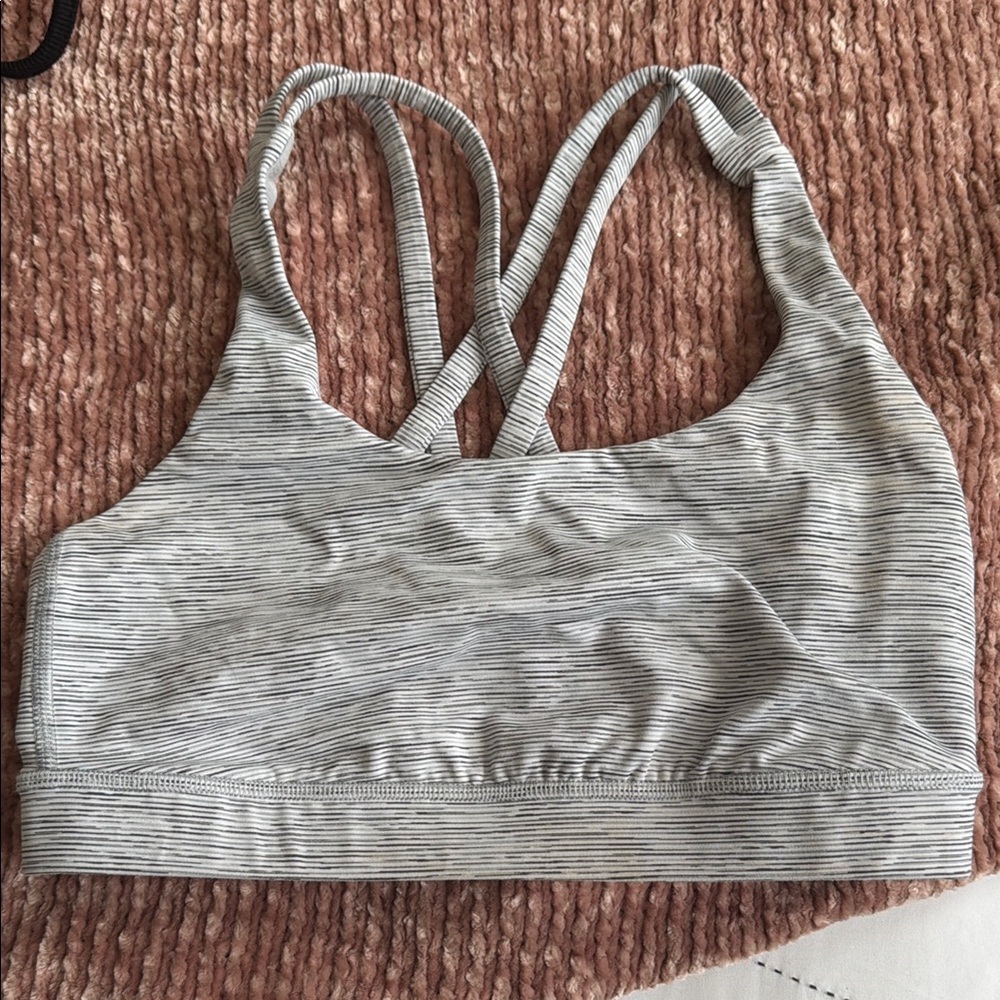 Lululemon energy bra in “We are from space nimbus battleship” size 6